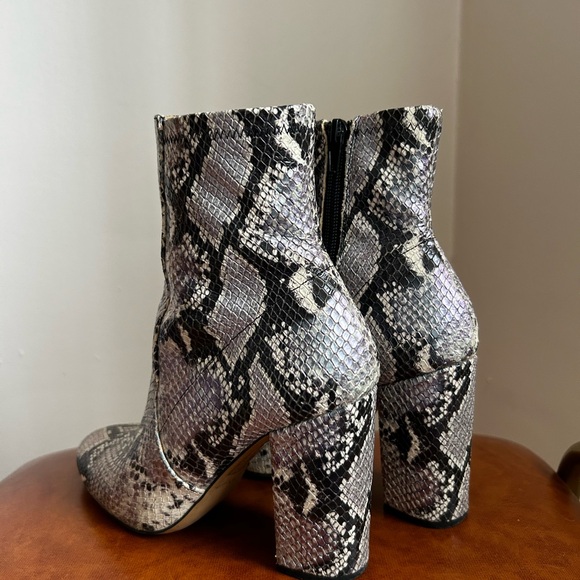 Aldo holographic snake print ankle boots - Picture 2 of 5
